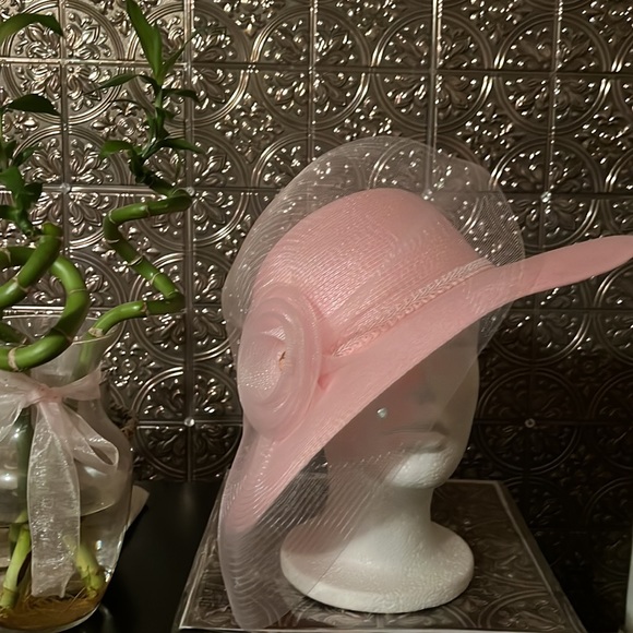 Church Hats 👒 💥Multiple💥 - Picture 8 of 9